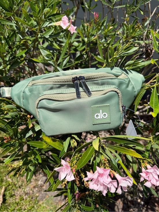 ALO Yoga Handbags - ALO Yoga Light Sage Green Fanny Belt Bag